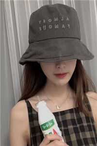 中秋节，婆婆说我跟月饼一样过于穷酸(陆海秦程)全文免费小说_免费完本小说中秋节，婆婆说我跟月饼一样过于穷酸陆海秦程