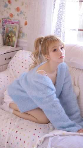 他吻小玫瑰