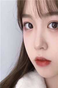 皇帝决定选择穿越女后，皇后娘娘登基了